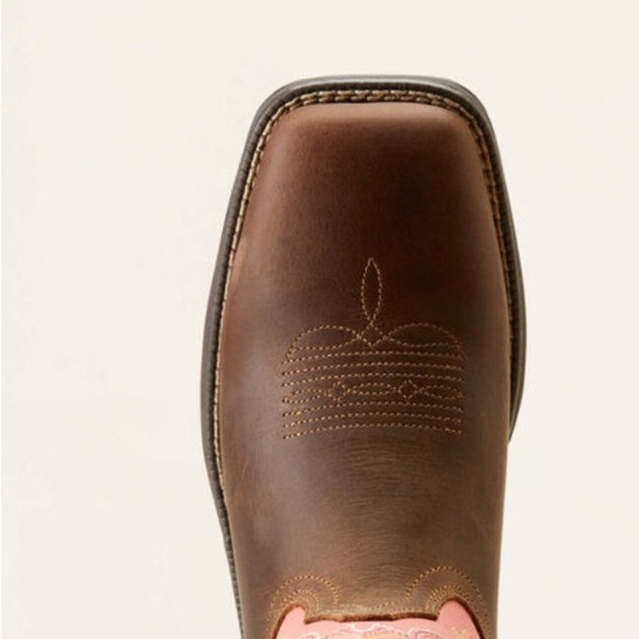 - NEW Ariat Anthem Shortie Myra Honey Bee 8.5B - Picture 2 of 6